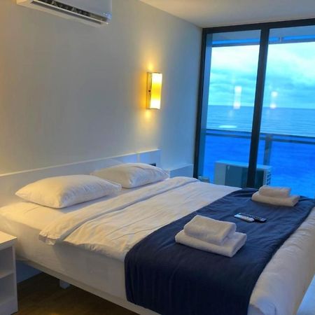 Sea View Apartments In Orbi City Batumi Bagian luar foto