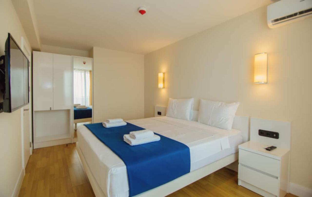 Sea View Apartments In Orbi City Batumi Bagian luar foto